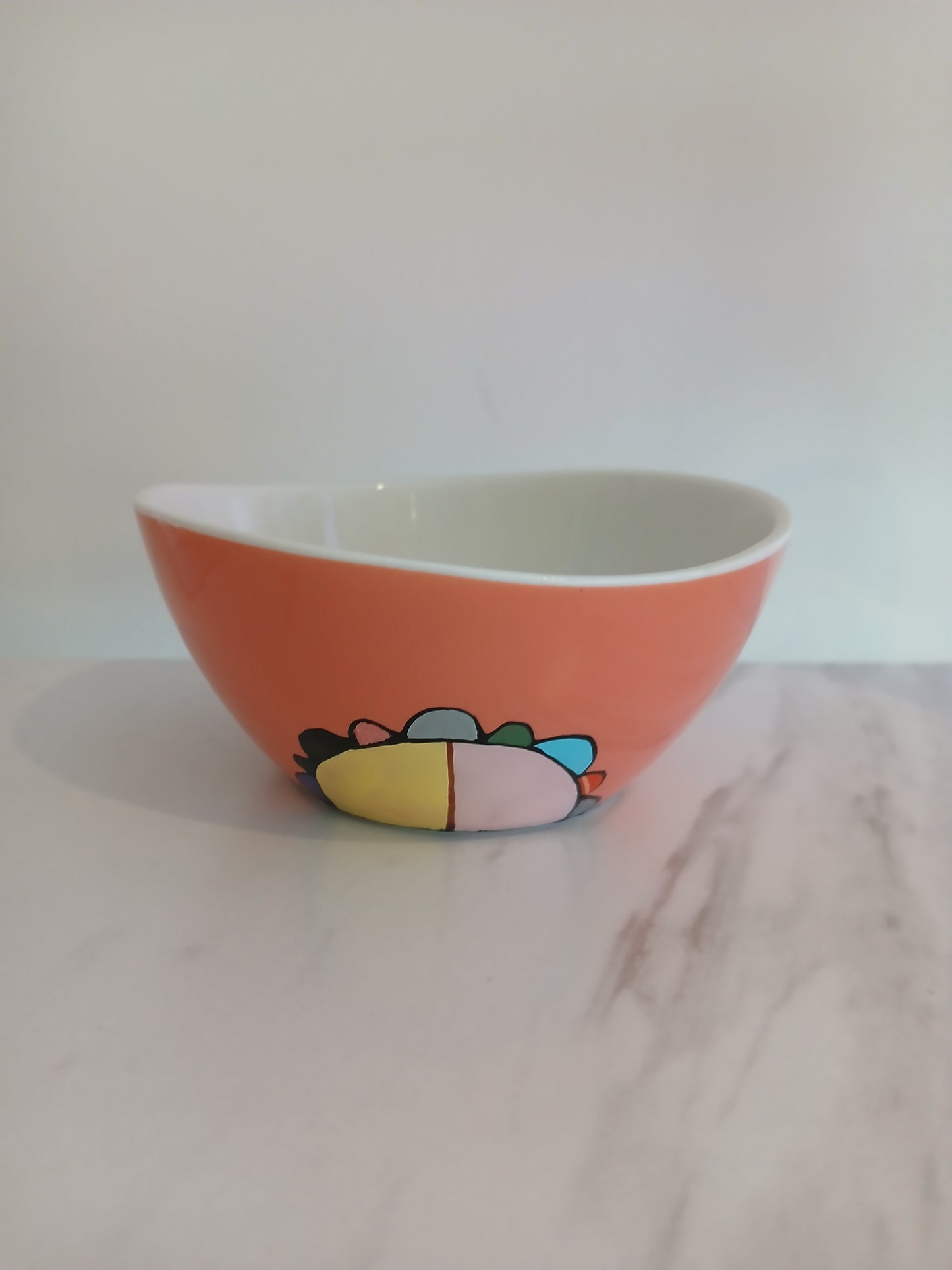 Petit bol peint à la main