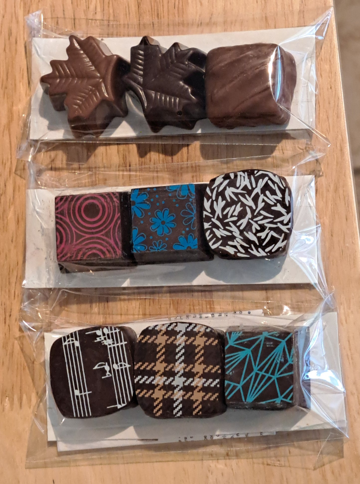 Trio de 3 chocolats fins assortis (jusqu'à 30g)