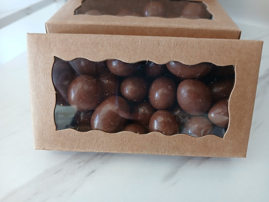 Amandes roties enrobées de chocolat au lait infusé au café (100g)