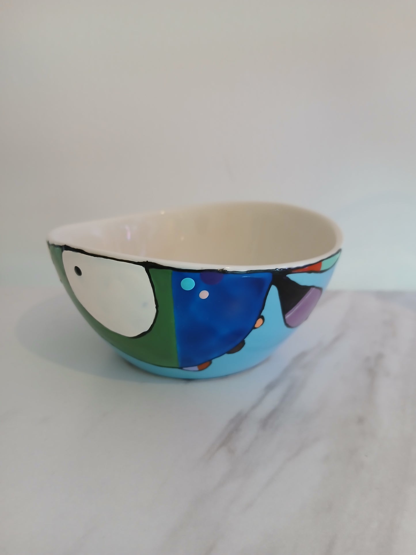 Petit bol peint à la main