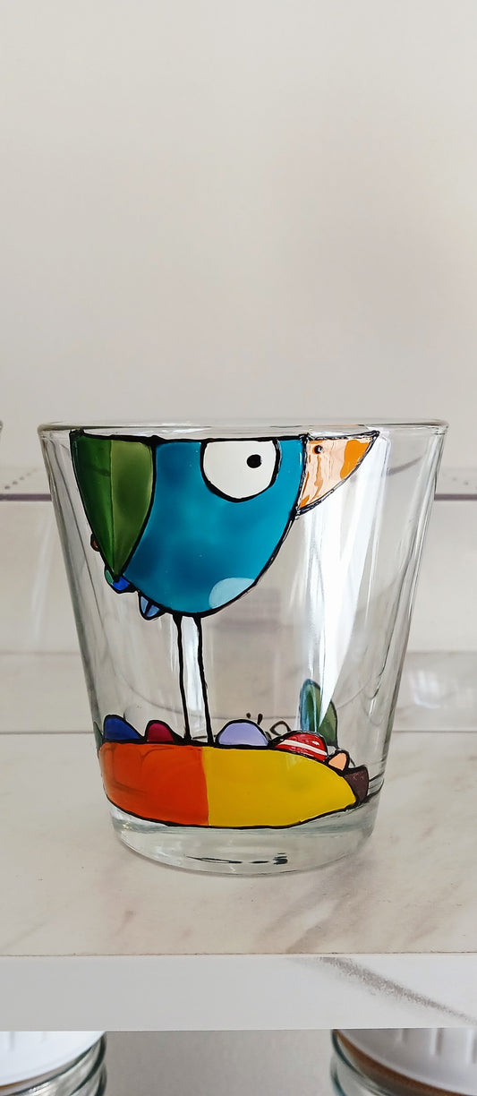 Petit verre peint à la main